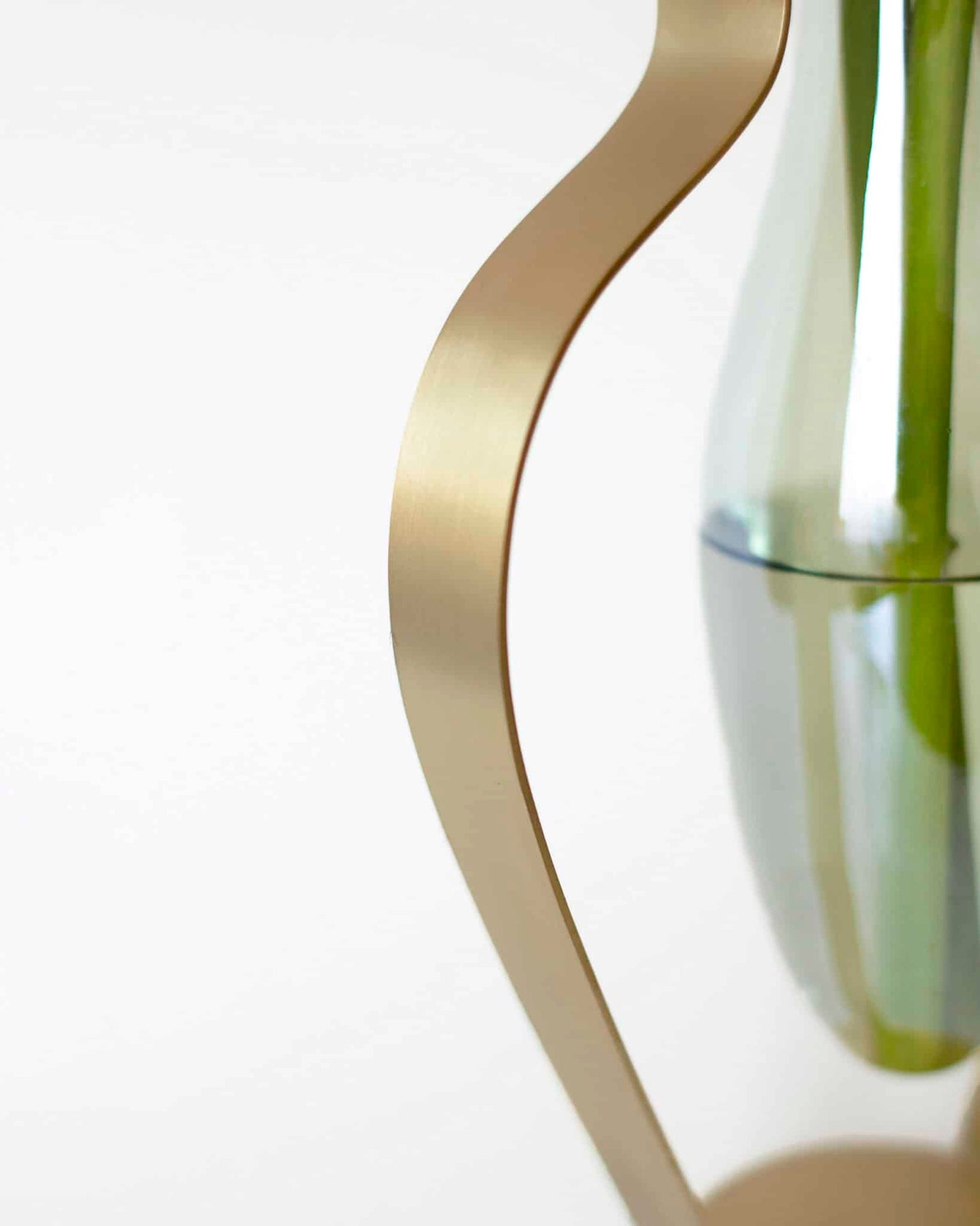 Vase i Glas og Messing