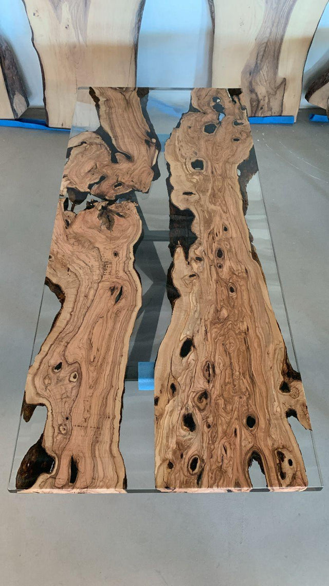 Plankebord i Massivt Oliventræ – 250×110 cm – Klar Epoxy