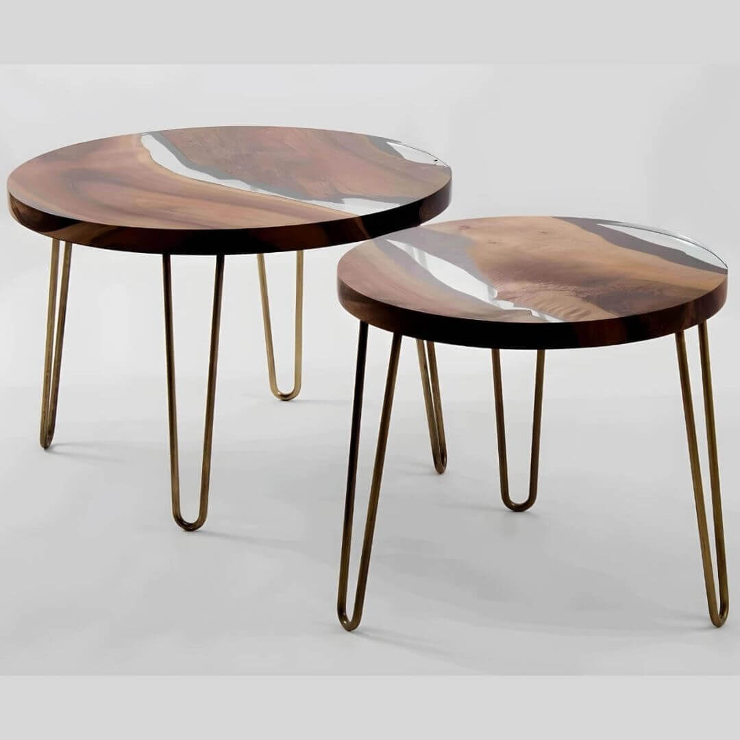 Unikt rundt sofabord i træ og epoxy – moderne dansk design