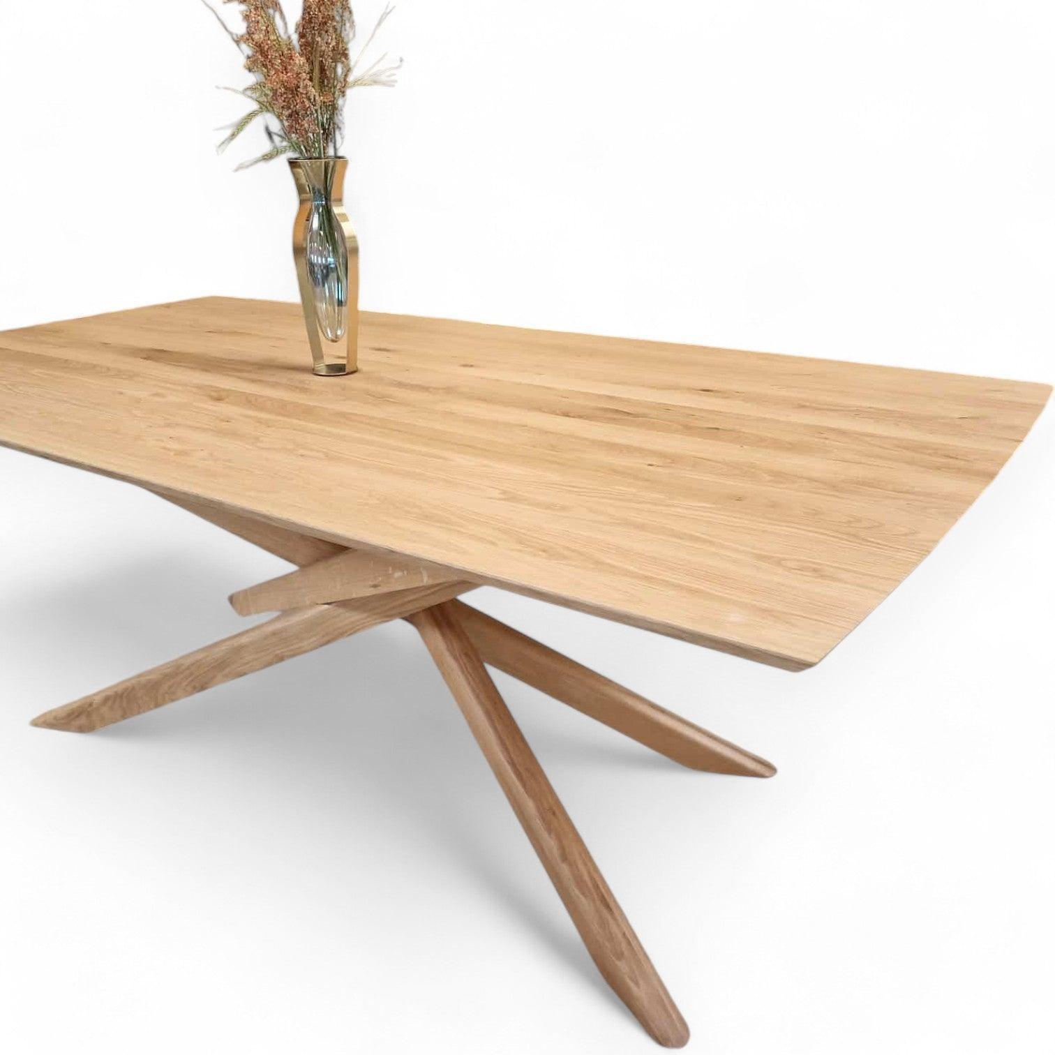Plankebord i Egetræ – 203×106 cm