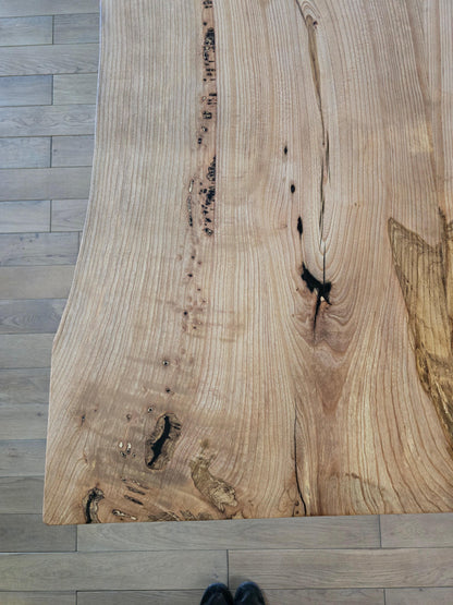 Plankebord asketræ med natur kant