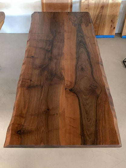 Plankebord i valnød – håndlavet dansk kvalitet