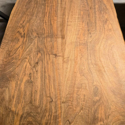 Plankebord i Valnød – 250x100 cm