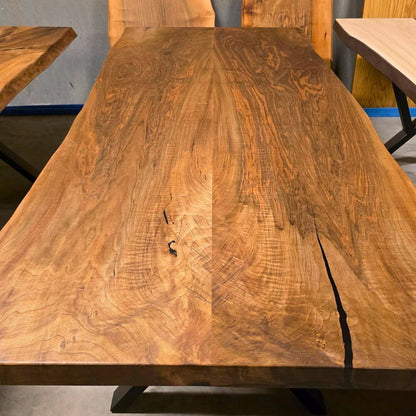 Plankebord i Valnød – 250x100 cm