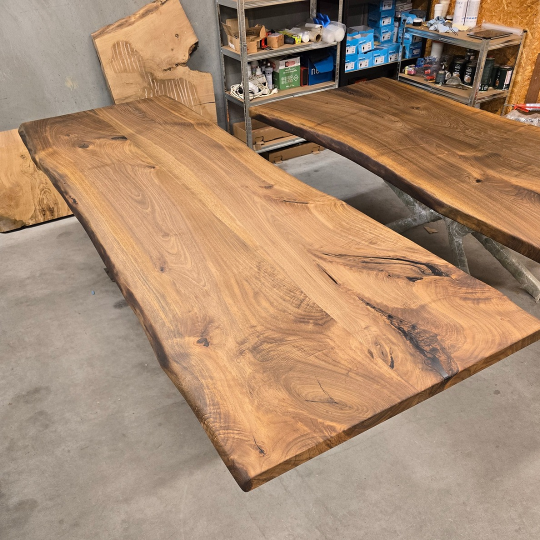 Plankebord i Valnød - 300×100 cm