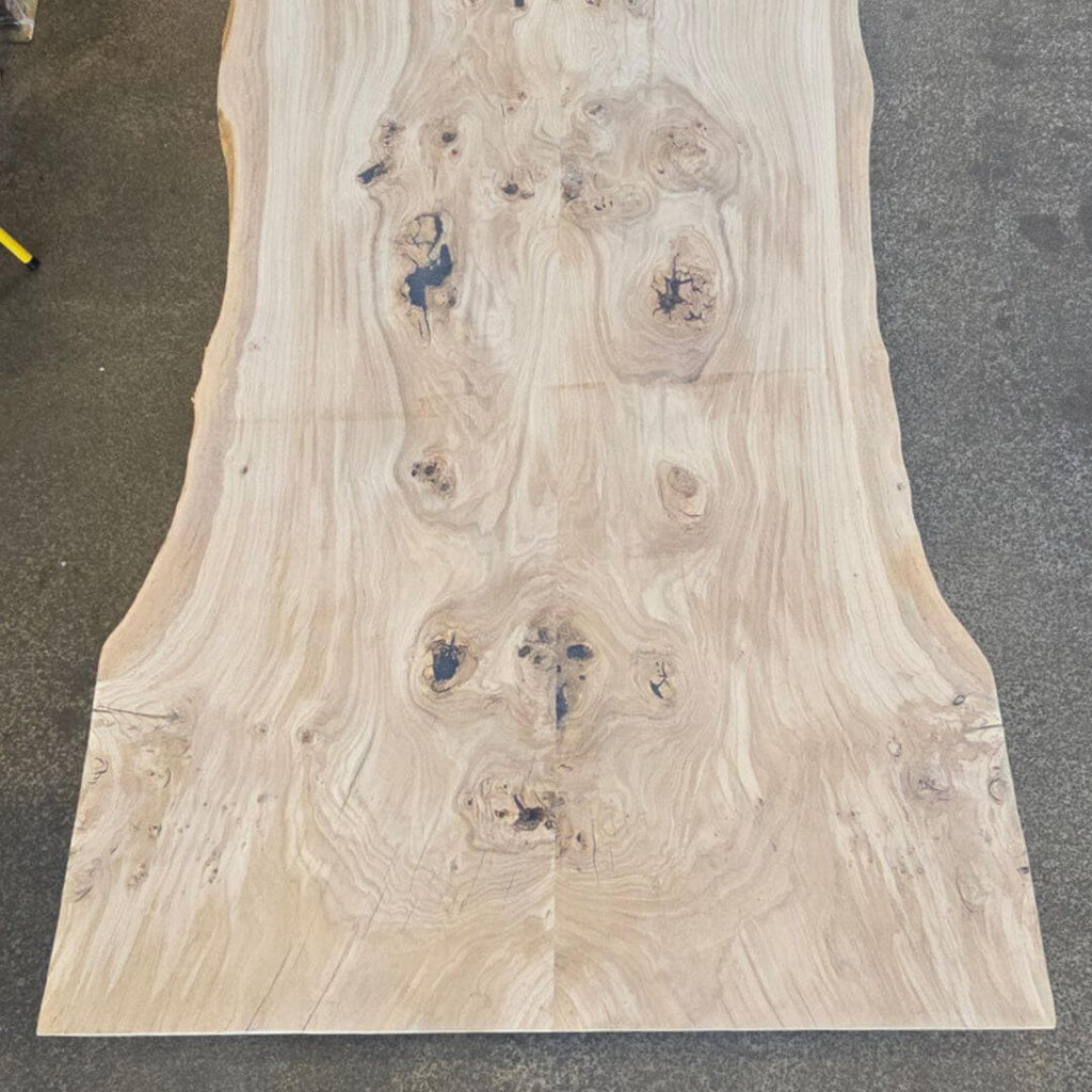 Plankebord i eg – 320x100 cm