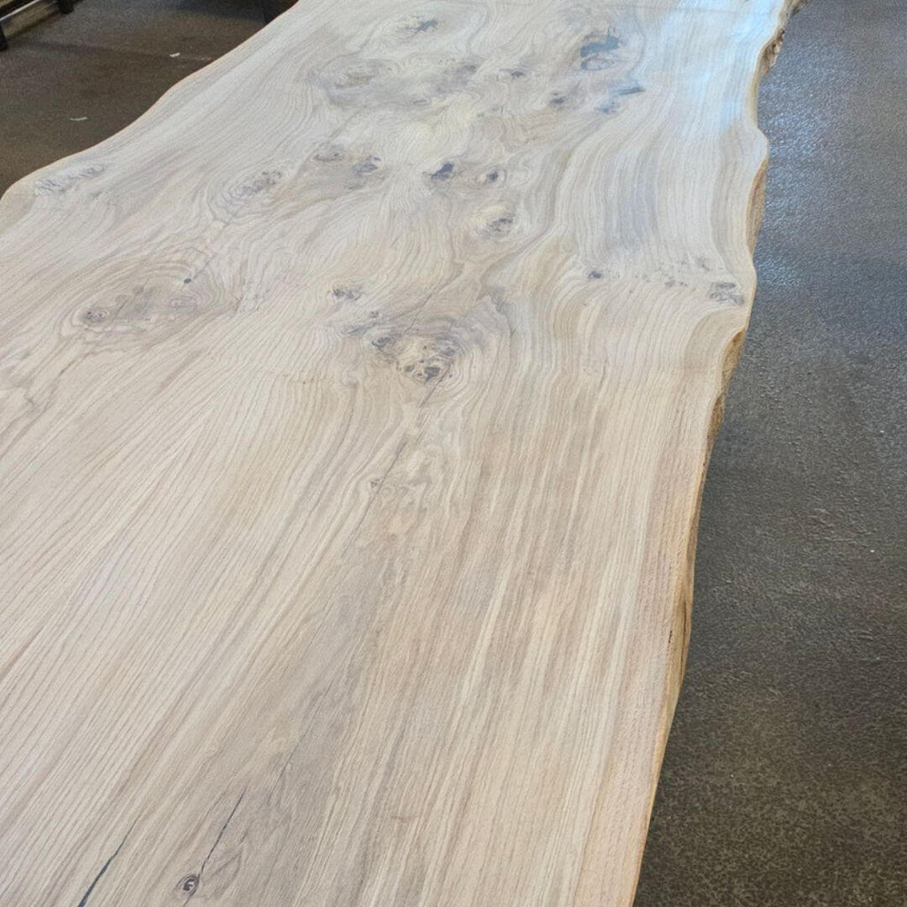 Plankebord i eg – 320x100 cm
