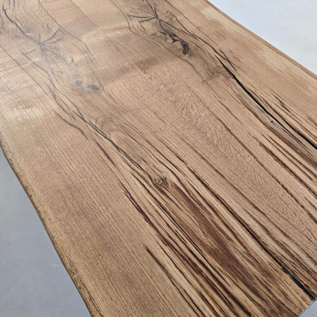 Plankebord i Egetræ – 300x100 cm
