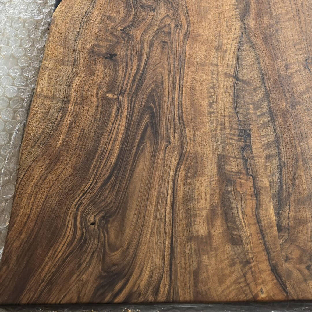 Plankebord i valnød – 260x93-95 cm