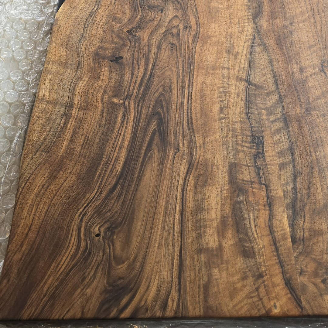 Plankebord i valnød – 260x93-95 cm