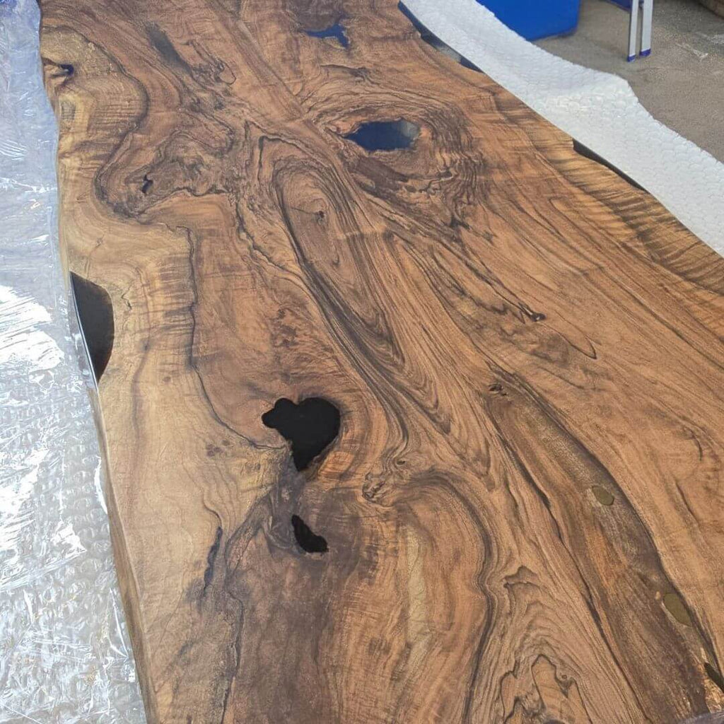 Plankebord i valnød – 260x93-95 cm