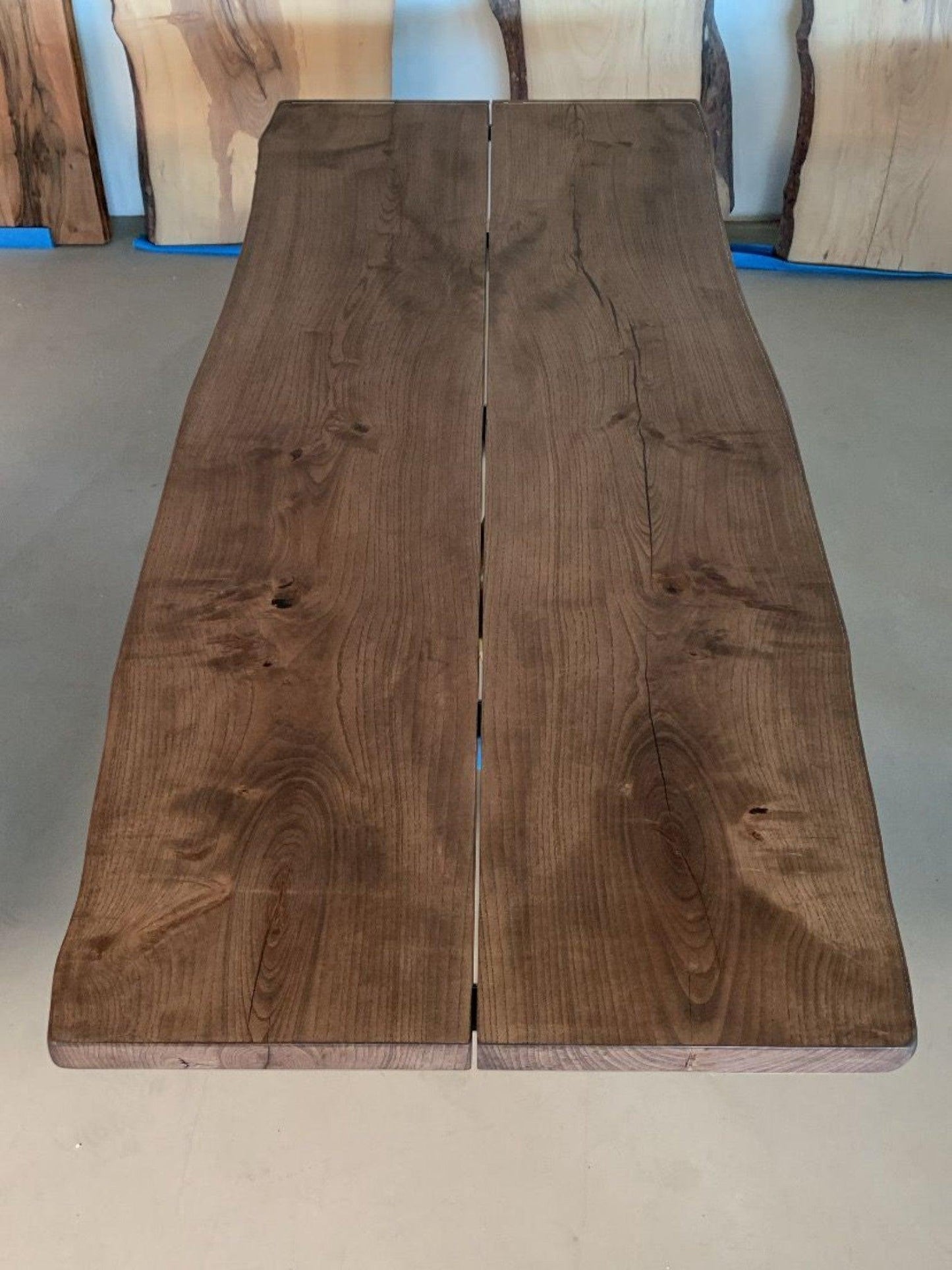 Plankebord i Massivt Asketræ med natur kant– 260 x 105 cm