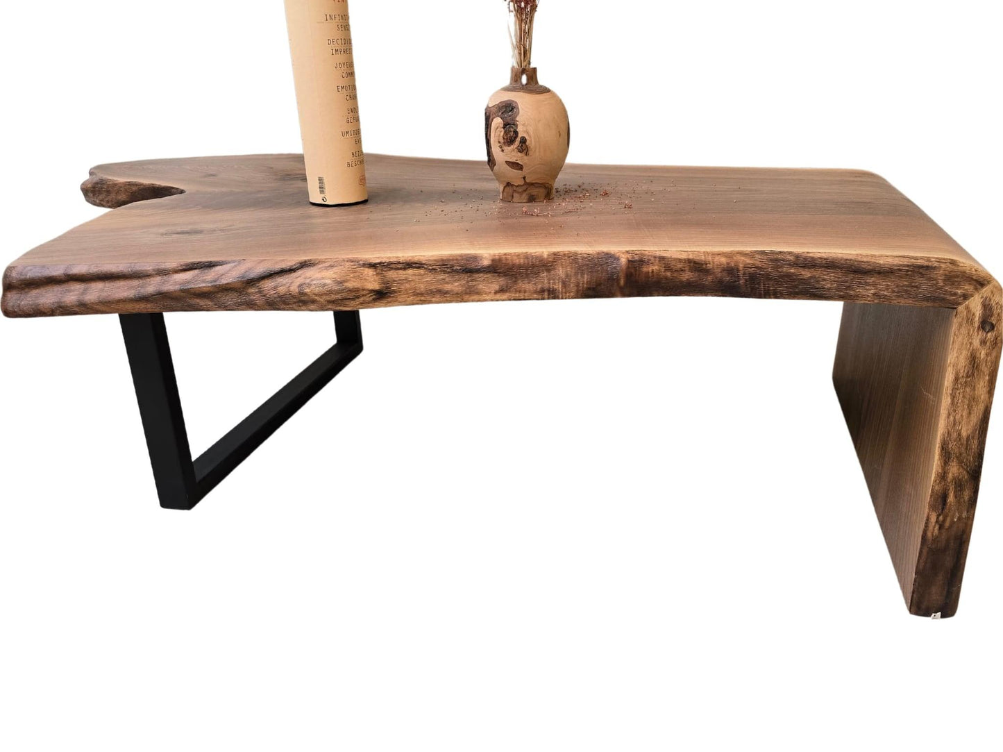 Sofabrd massiv valnød special design. Unikke og kvatitets borde hos Træverden.