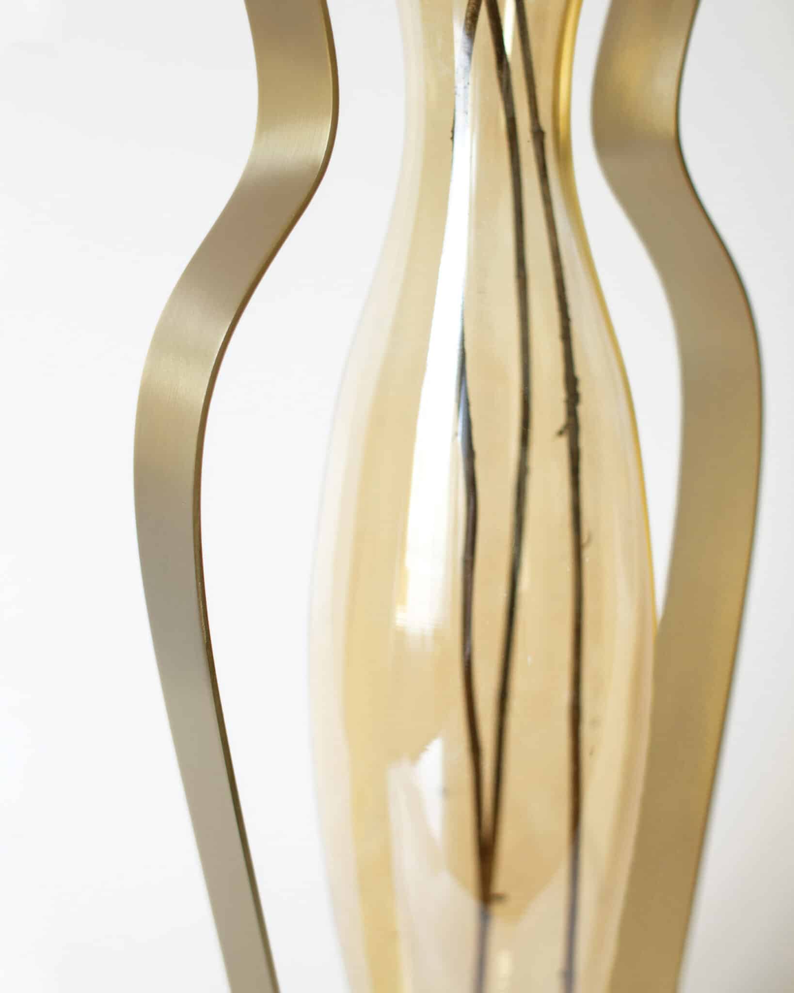 Mira Vase i Glas og Messing