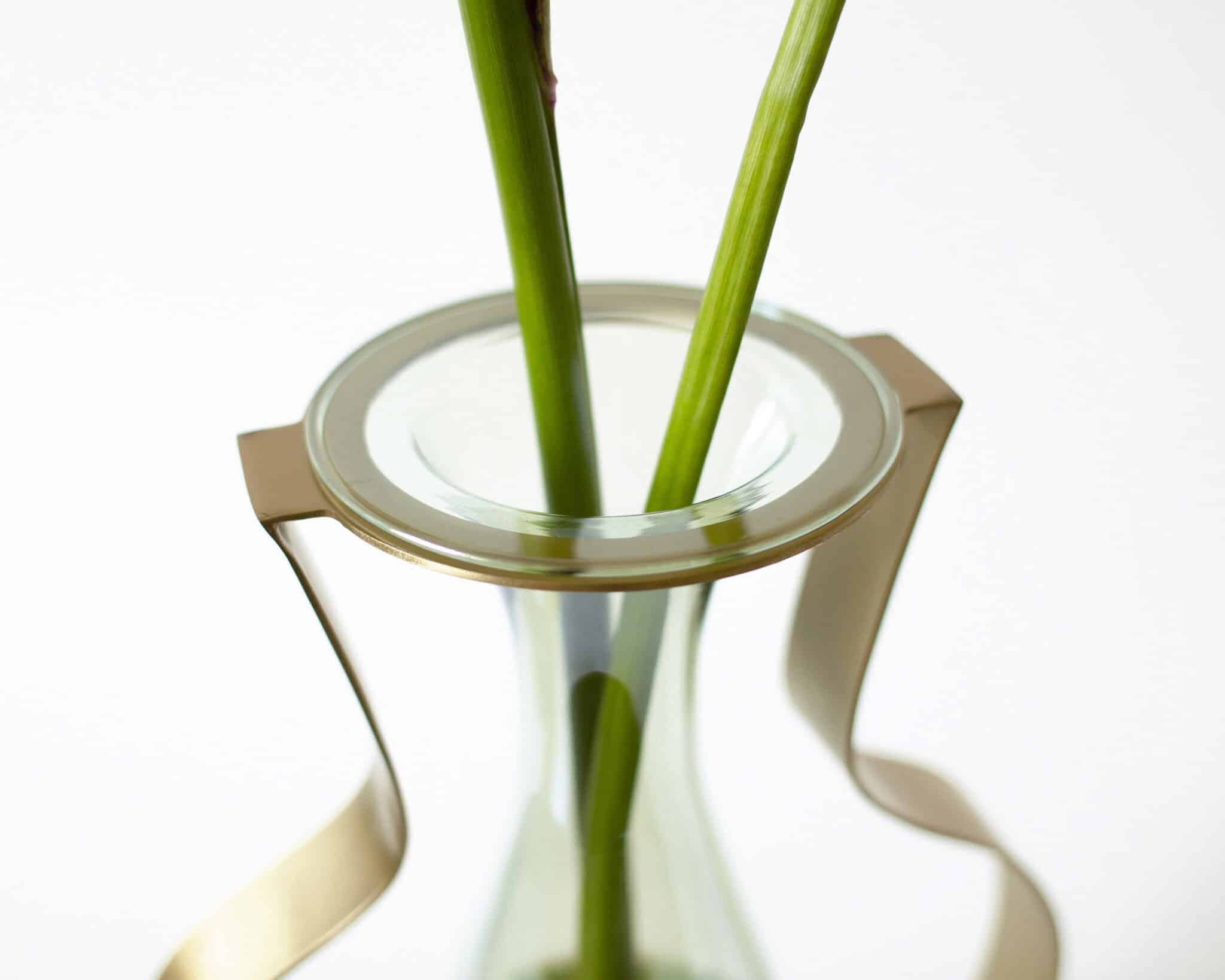 Elva Vase i Glas og Messing