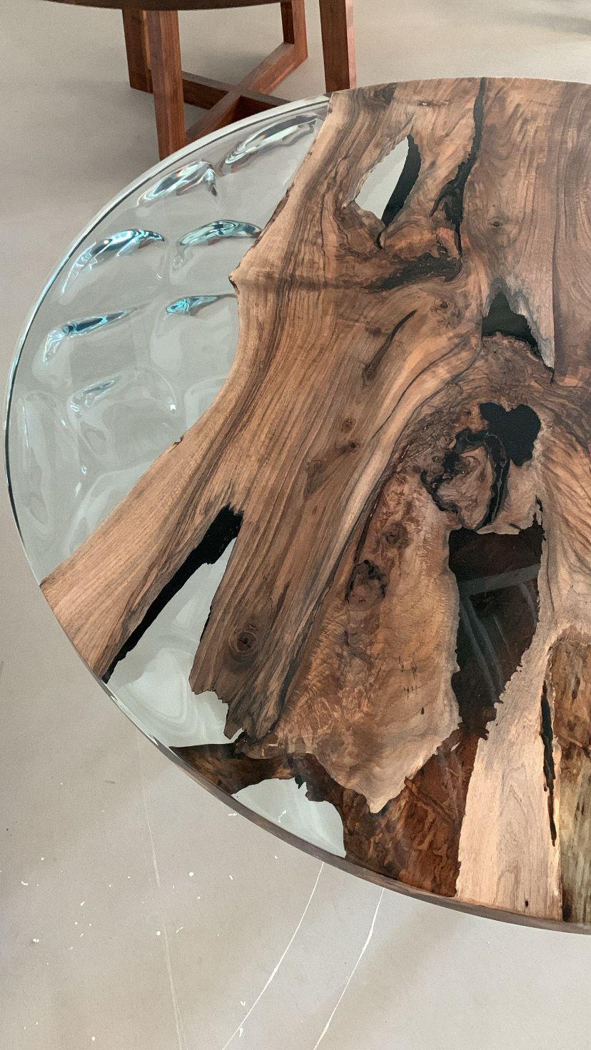 Epoxy Plankebord i Valnød – Ø145 cm