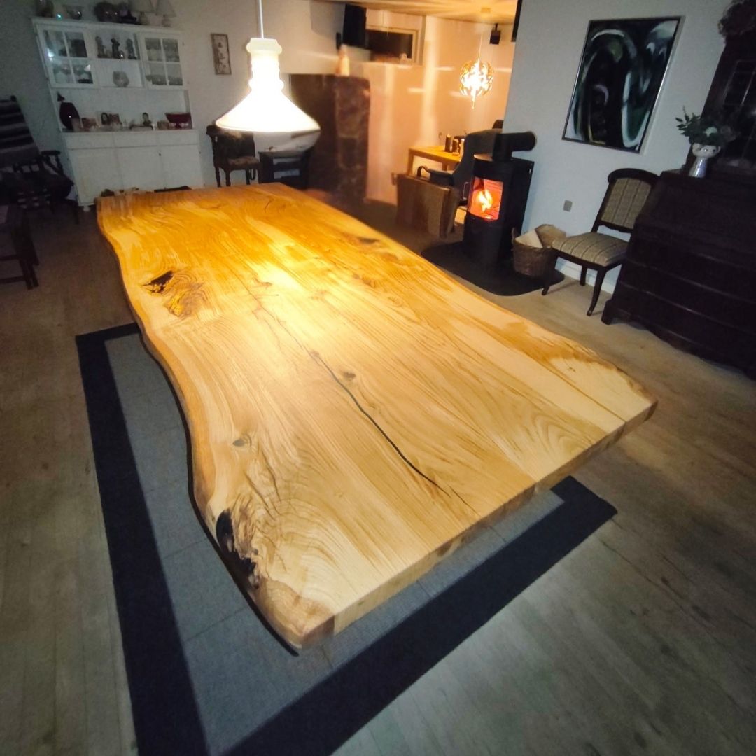 Plankebord i eg (tykkelse: 6 cm)
