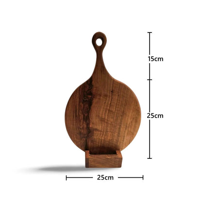 Rundt skærebræt i massiv valnød 40x25 cm med håndtag.